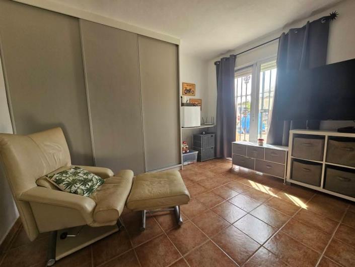 Image No.61-9 Bed Villa / Detached for sale