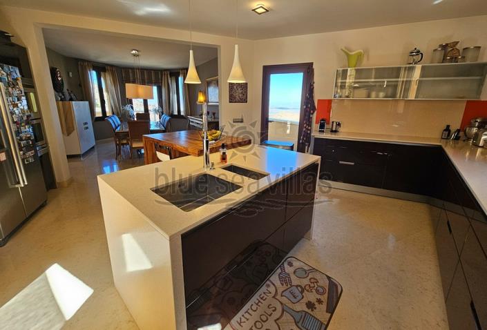 Image No.26-4 Bed Villa / Detached for sale