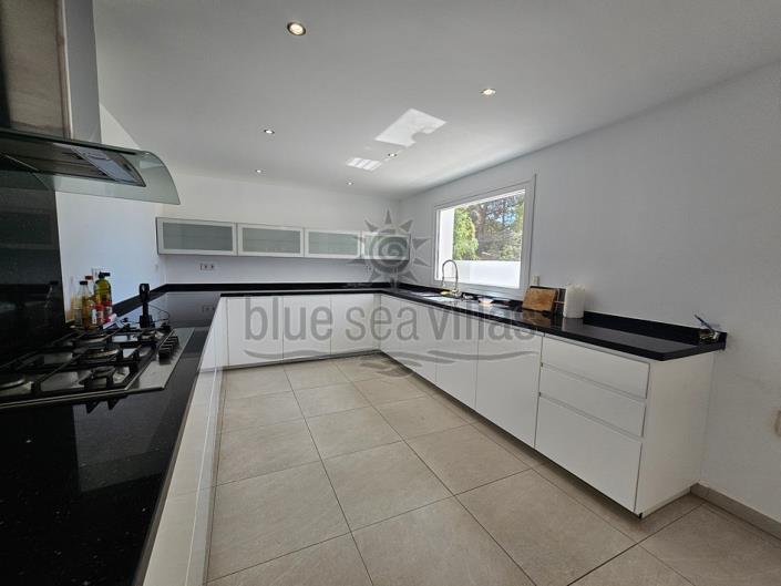 Image No.7-4 Bed Villa / Detached for sale