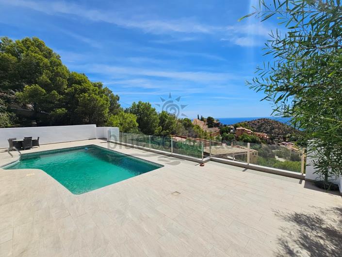 Image No.14-4 Bed Villa / Detached for sale