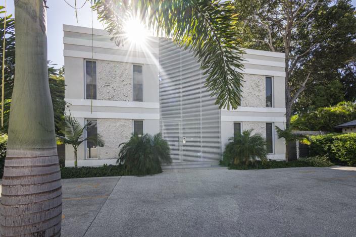 Image No.32-2 Bed Apartment for sale