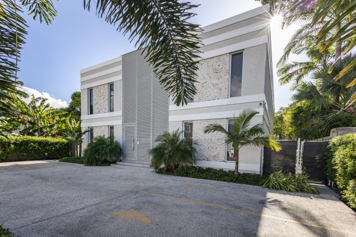 Image No.33-2 Bed Apartment for sale