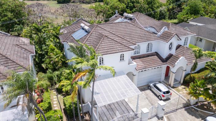 Image No.3-3 Bed Villa for sale