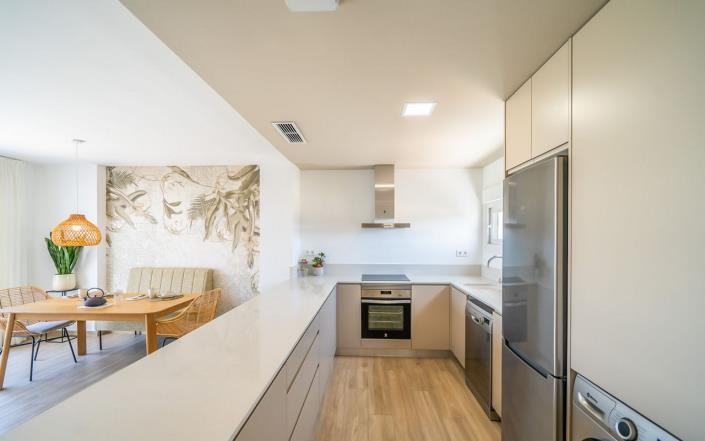 Image No.6-2 Bed Apartment for sale