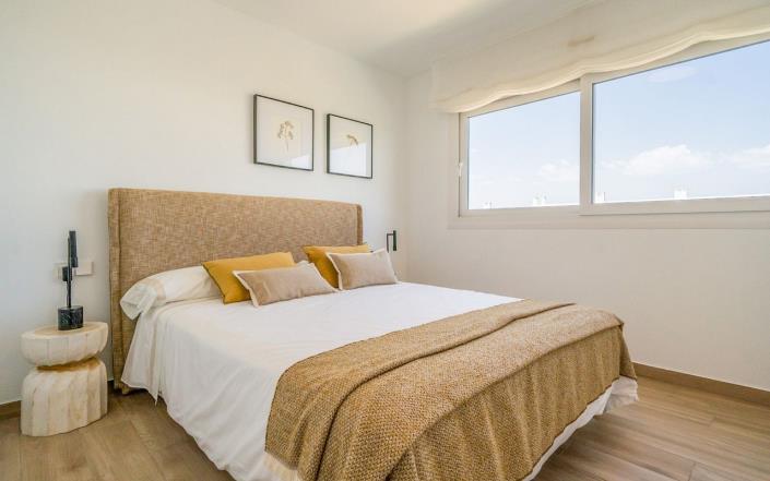 Image No.9-2 Bed Apartment for sale