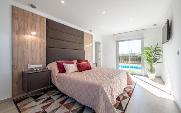 Image No.8-4 Bed Villa / Detached for sale