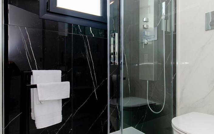 Image No.38-3 Bed Villa / Detached for sale