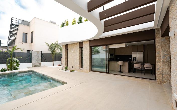 Image No.19-3 Bed Villa for sale