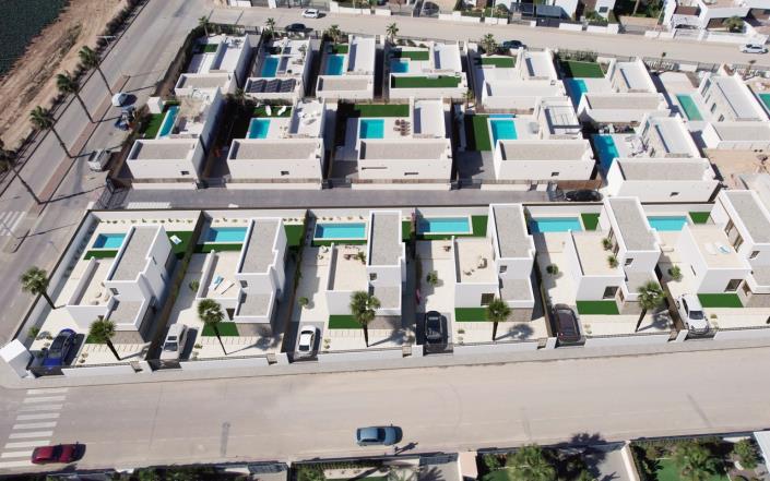 Image No.11-3 Bed Villa / Detached for sale