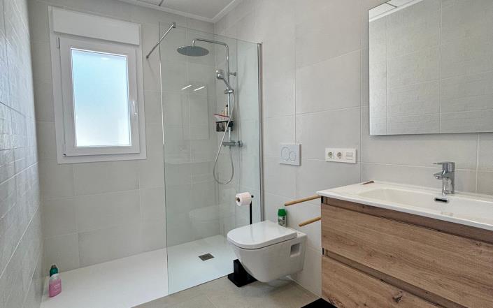 Image No.15-3 Bed Villa / Detached for sale