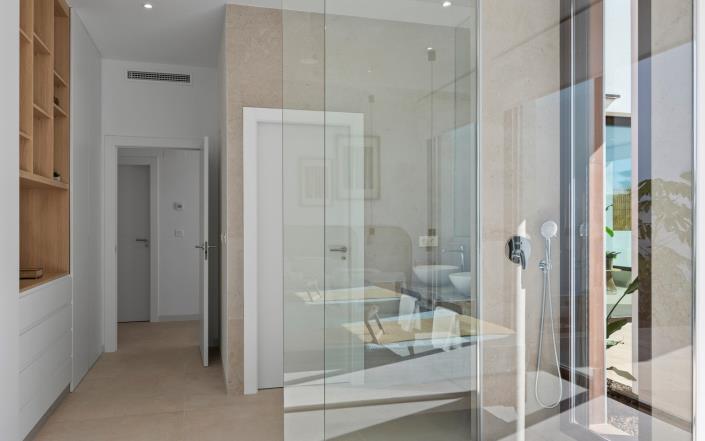 Image No.10-3 Bed Villa / Detached for sale