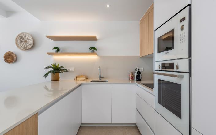 Image No.8-3 Bed Apartment for sale