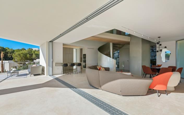 Image No.8-3 Bed Villa / Detached for sale