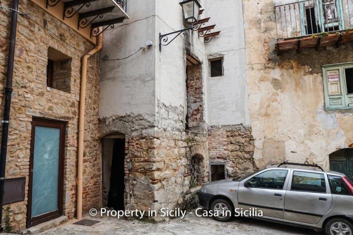 Image No.5-4 Bed Townhouse for sale