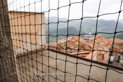 Palazzo-san-giuliano-renovation-project-1-euro-27