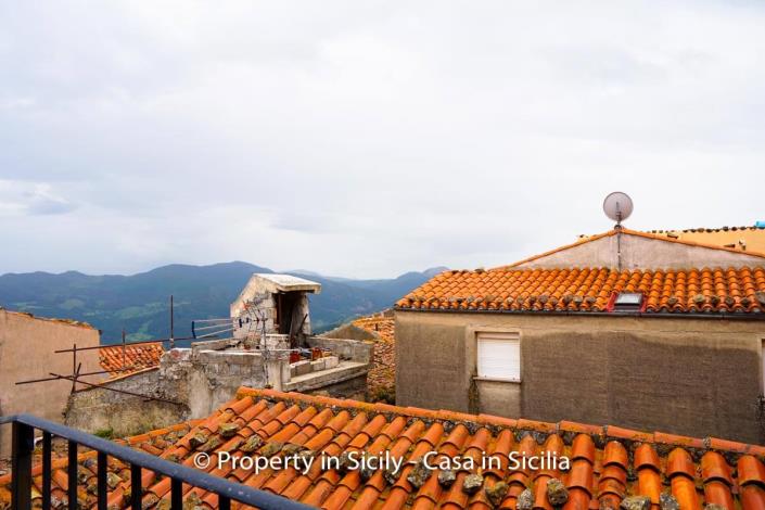 Image No.21-2 Bed Townhouse for sale