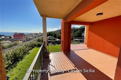 107366532761d48a4ba642d6180158891200