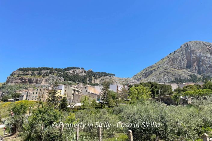 Image No.28-2 Bed House for sale