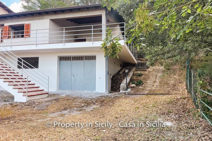 Image No.8-4 Bed Villa for sale