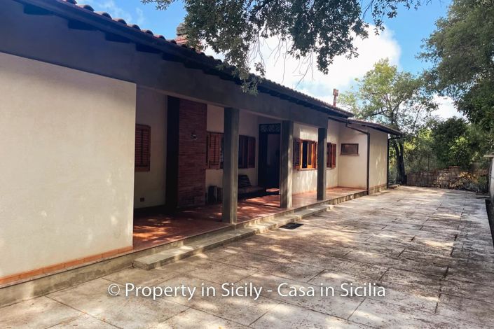 Image No.9-4 Bed Villa for sale