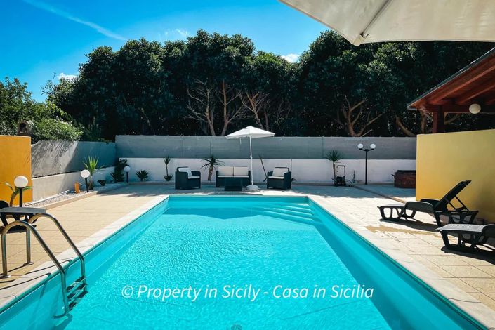 Image No.19-3 Bed House for sale