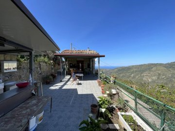 f805b326dc1b2f32aefb80321510dad0809669a7af192