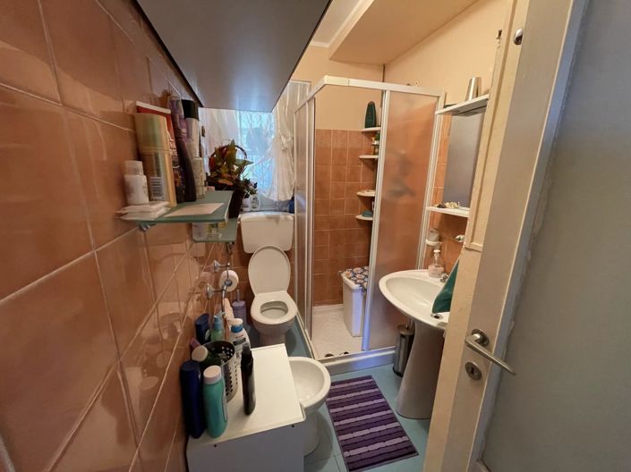 Image No.24-2 Bed Apartment for sale