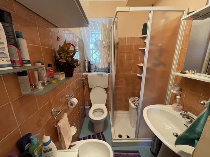 Image No.25-2 Bed Apartment for sale