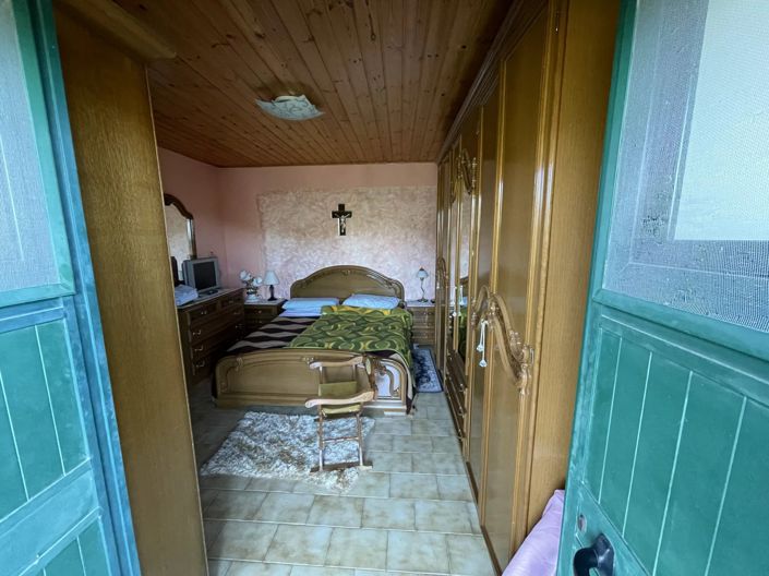 Image No.29-2 Bed Apartment for sale