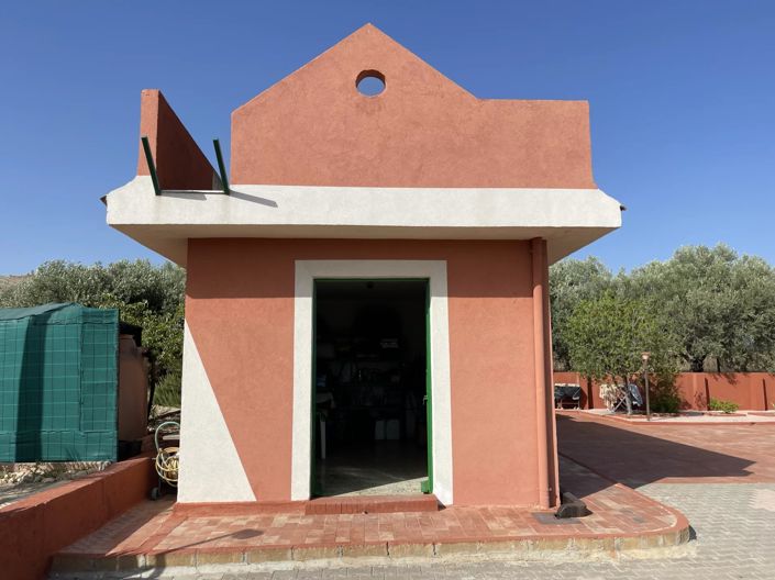 Image No.10-4 Bed House for sale