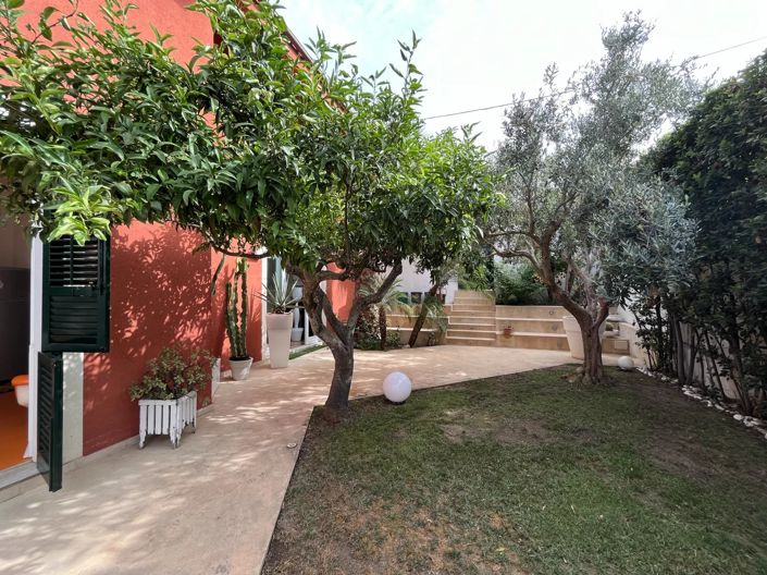 Image No.14-3 Bed Villa for sale