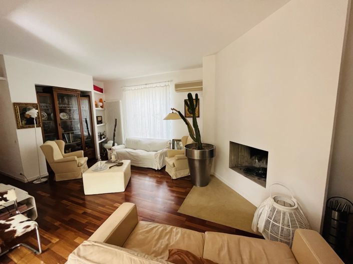 Image No.18-3 Bed Villa for sale