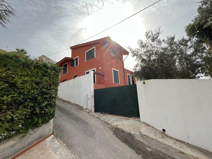 Image No.8-3 Bed Villa for sale