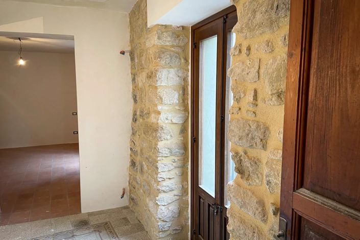 Image No.10-2 Bed House for sale