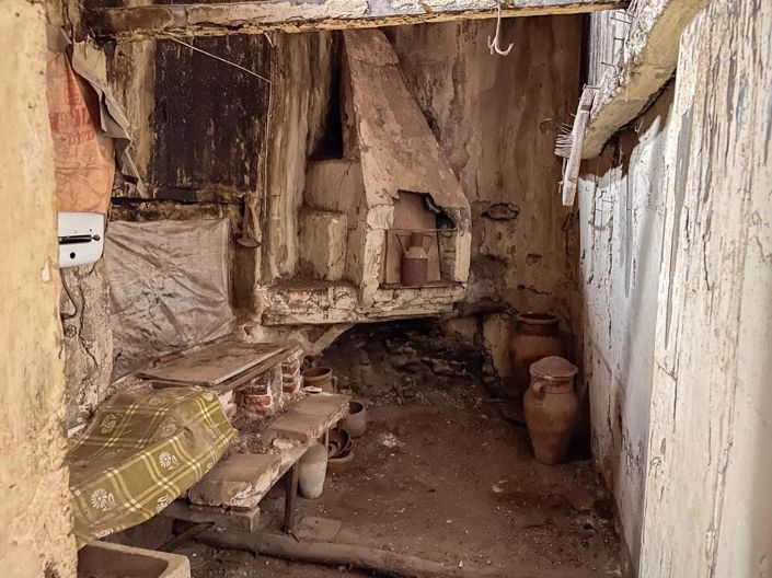 Image No.16-7 Bed House for sale