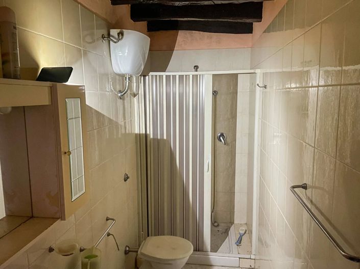 Image No.6-2 Bed House for sale