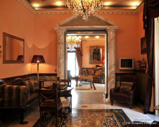 Image No.24-10 Bed Villa for sale