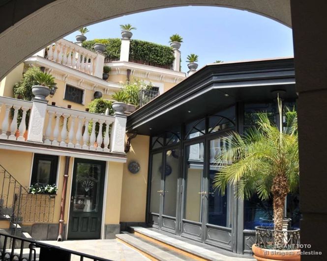 Image No.8-10 Bed Villa for sale