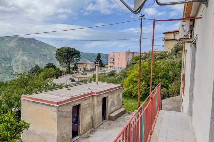 Image No.14-3 Bed Apartment for sale