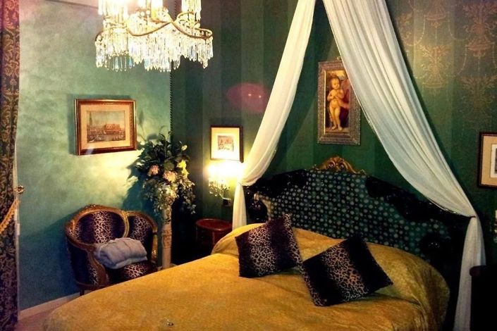 Image No.24-10 Bed Villa for sale