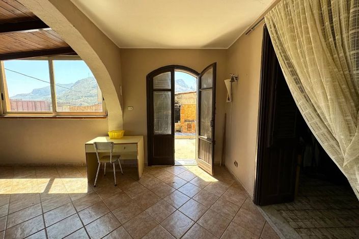 Image No.20-3 Bed Apartment for sale