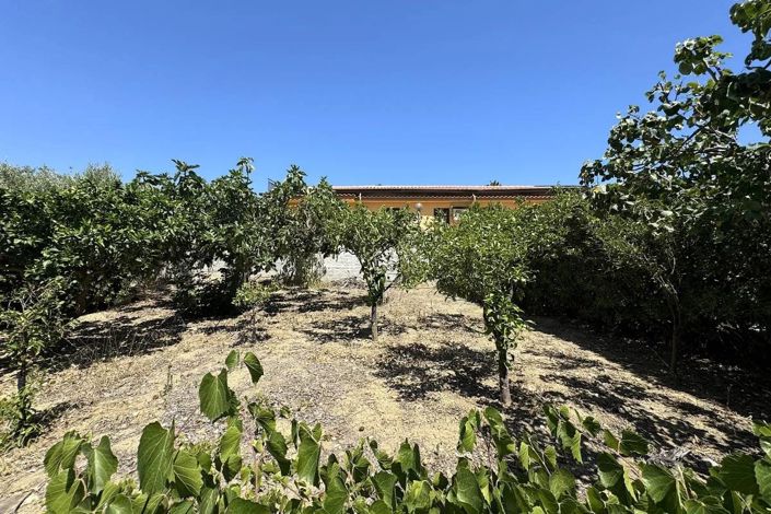 Image No.30-3 Bed Apartment for sale