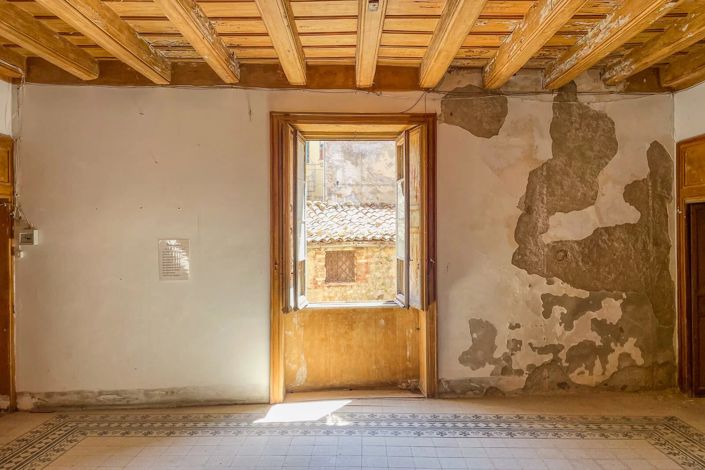 Image No.16-5 Bed House for sale