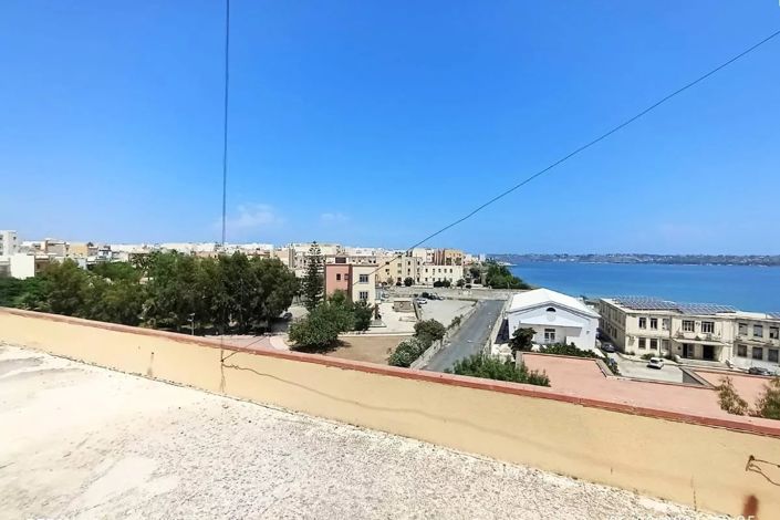 Image No.19-3 Bed Apartment for sale