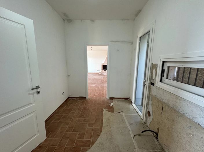 Image No.13-4 Bed Villa for sale