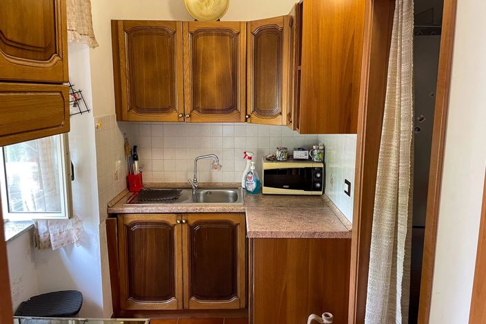 Image No.8-2 Bed House for sale