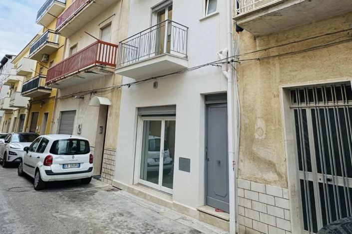 Image No.9-2 Bed Apartment for sale