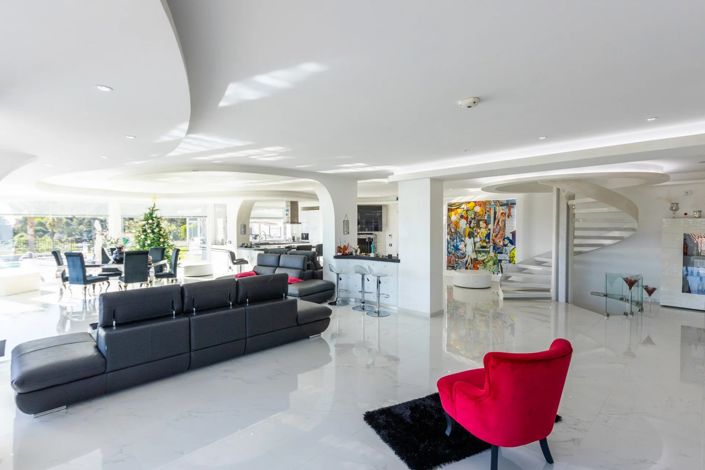 Image No.14-2 Bed Villa for sale