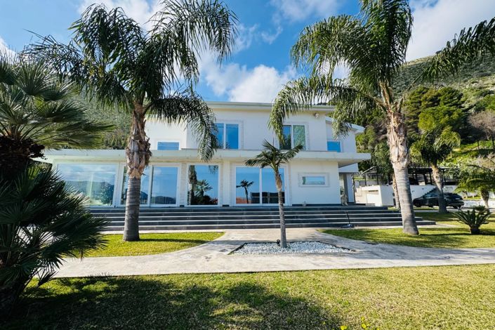 Image No.2-2 Bed Villa for sale