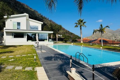 a299a3ca04f9233da52f9d3b1938e9aea9b5998dce192